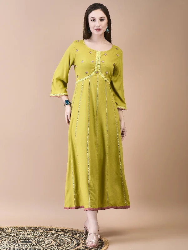 Women Liva Green Solid Dress